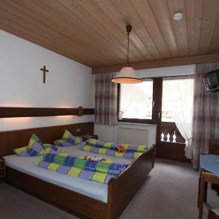 Gastehaus Schranz Guest house Sankt Leonhard im Pitztal