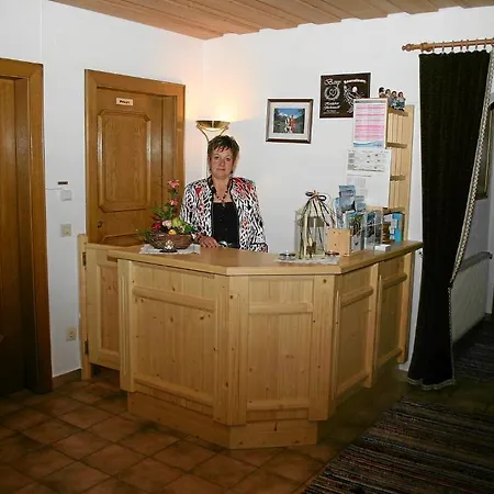 Gastehaus Schranz Pensión 3*